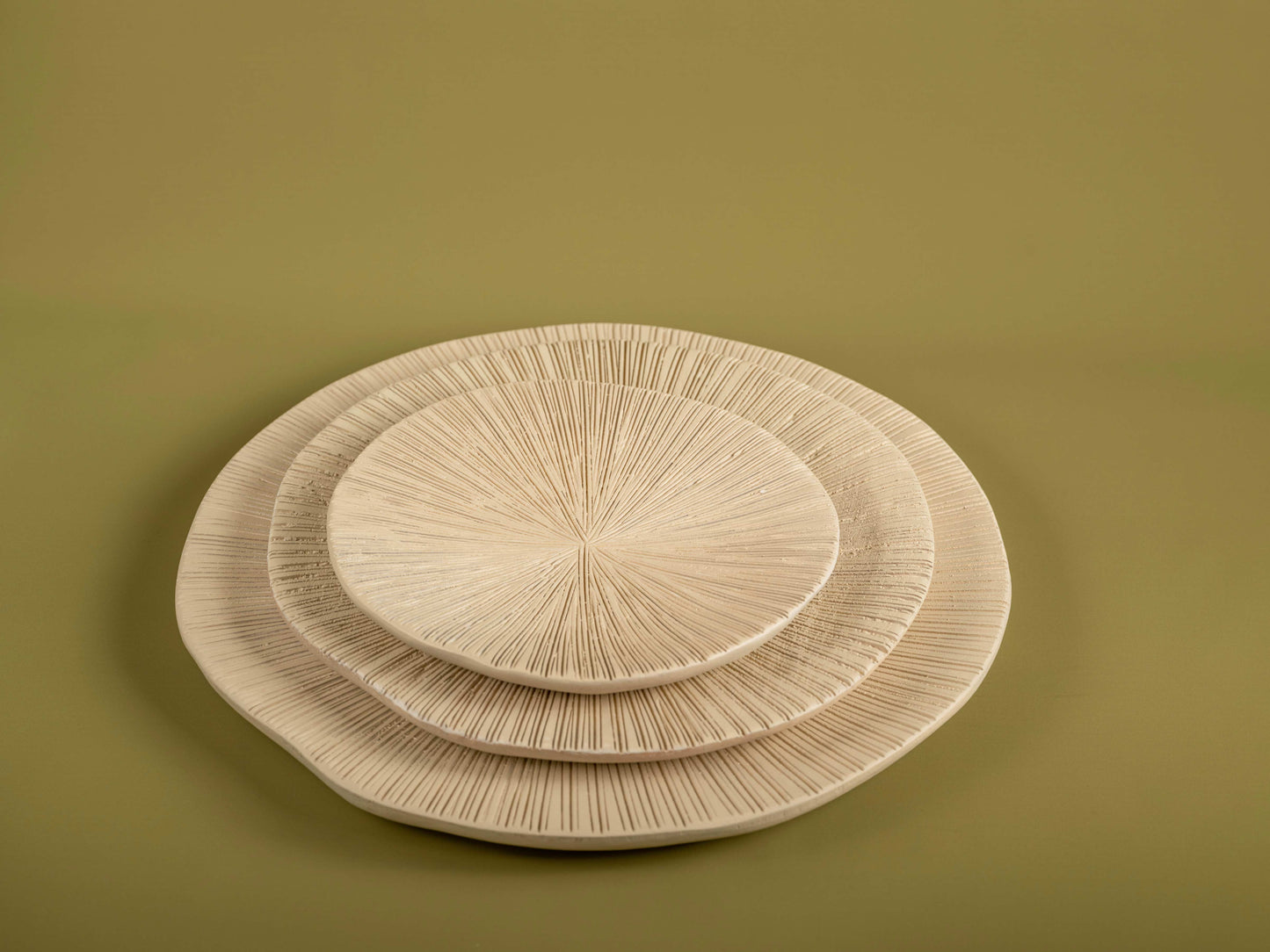 Kumud - Set of 3 textured serving platters