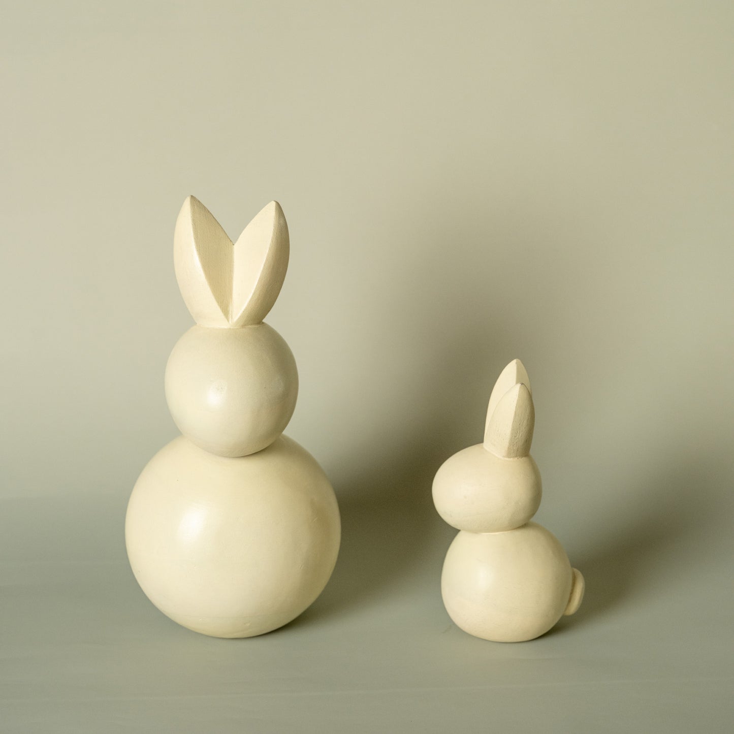 Gosh - Set of 2 White Wooden Rabbits for Decor