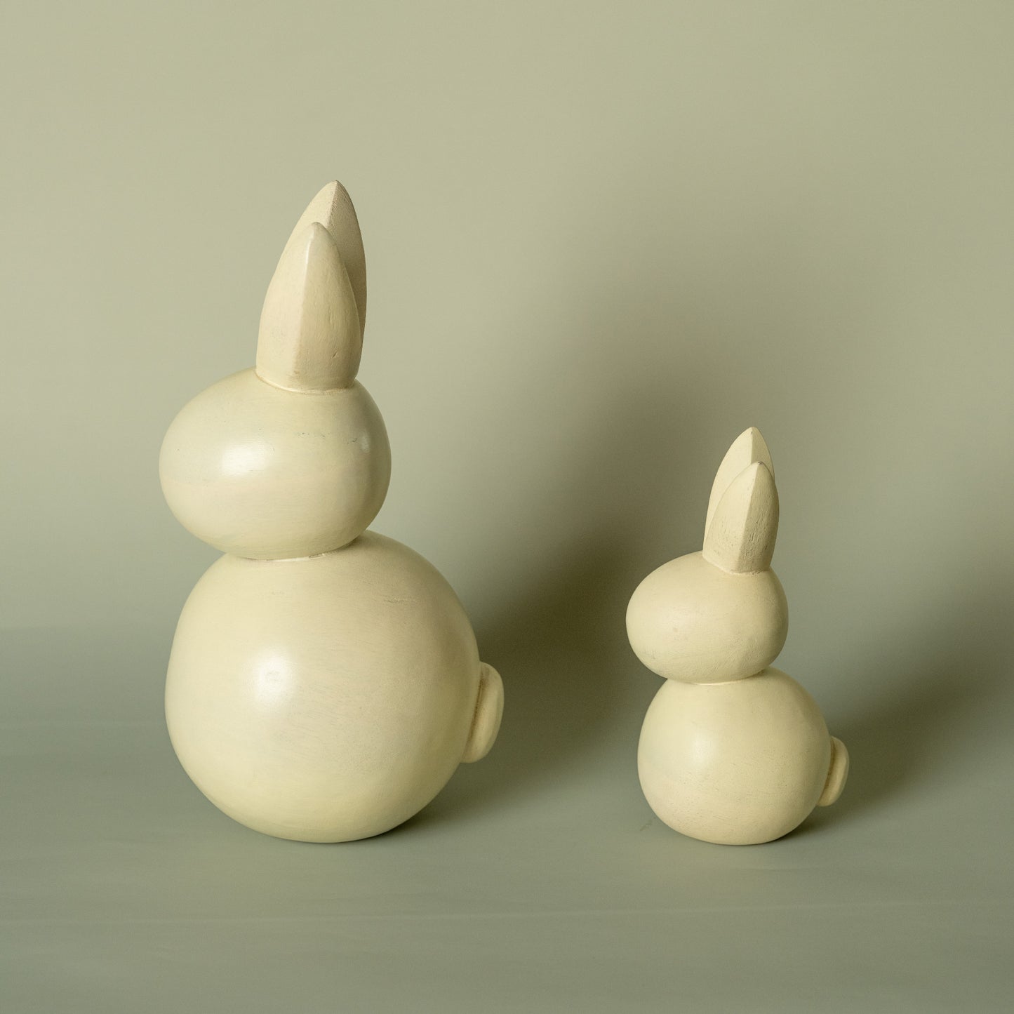 Gosh - Set of 2 White Wooden Rabbits for Decor