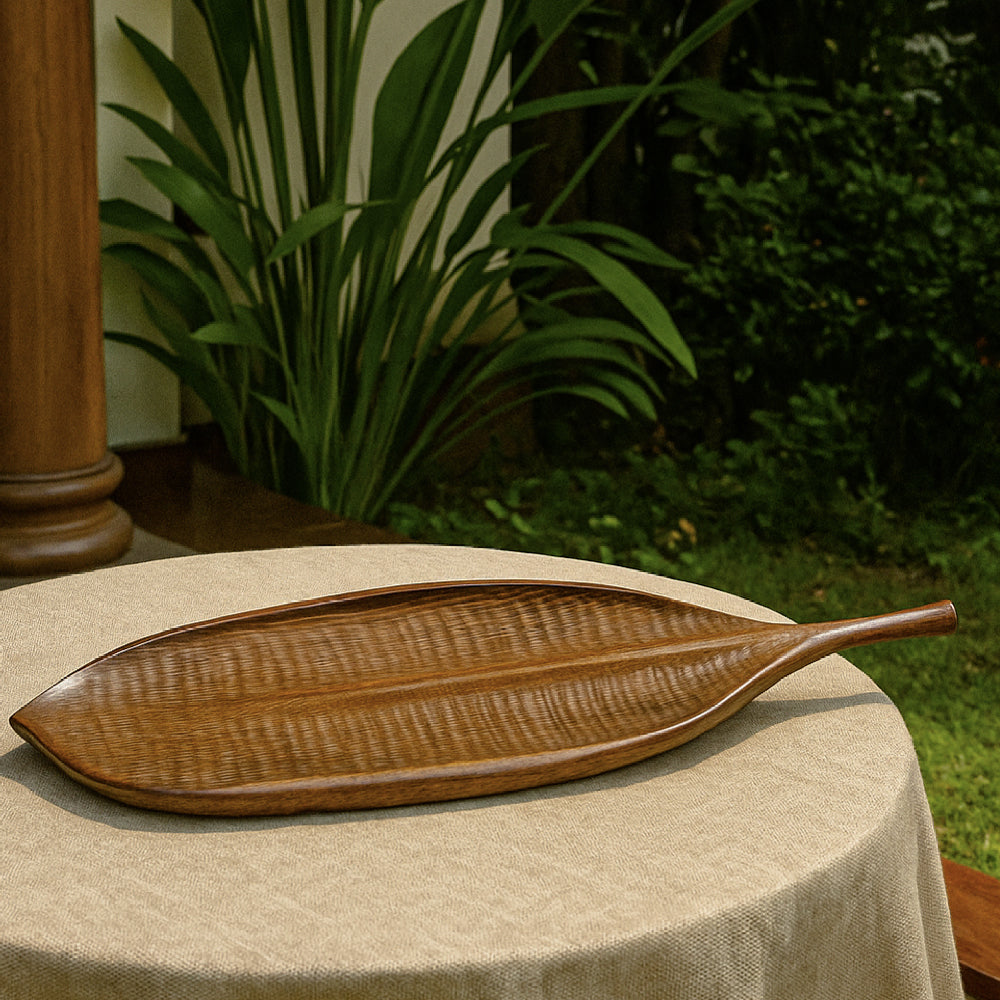 Panna - Decorative leaf shaped serving platter
