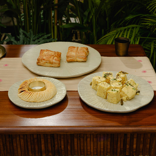 Kumud - Set of 3 textured serving platters