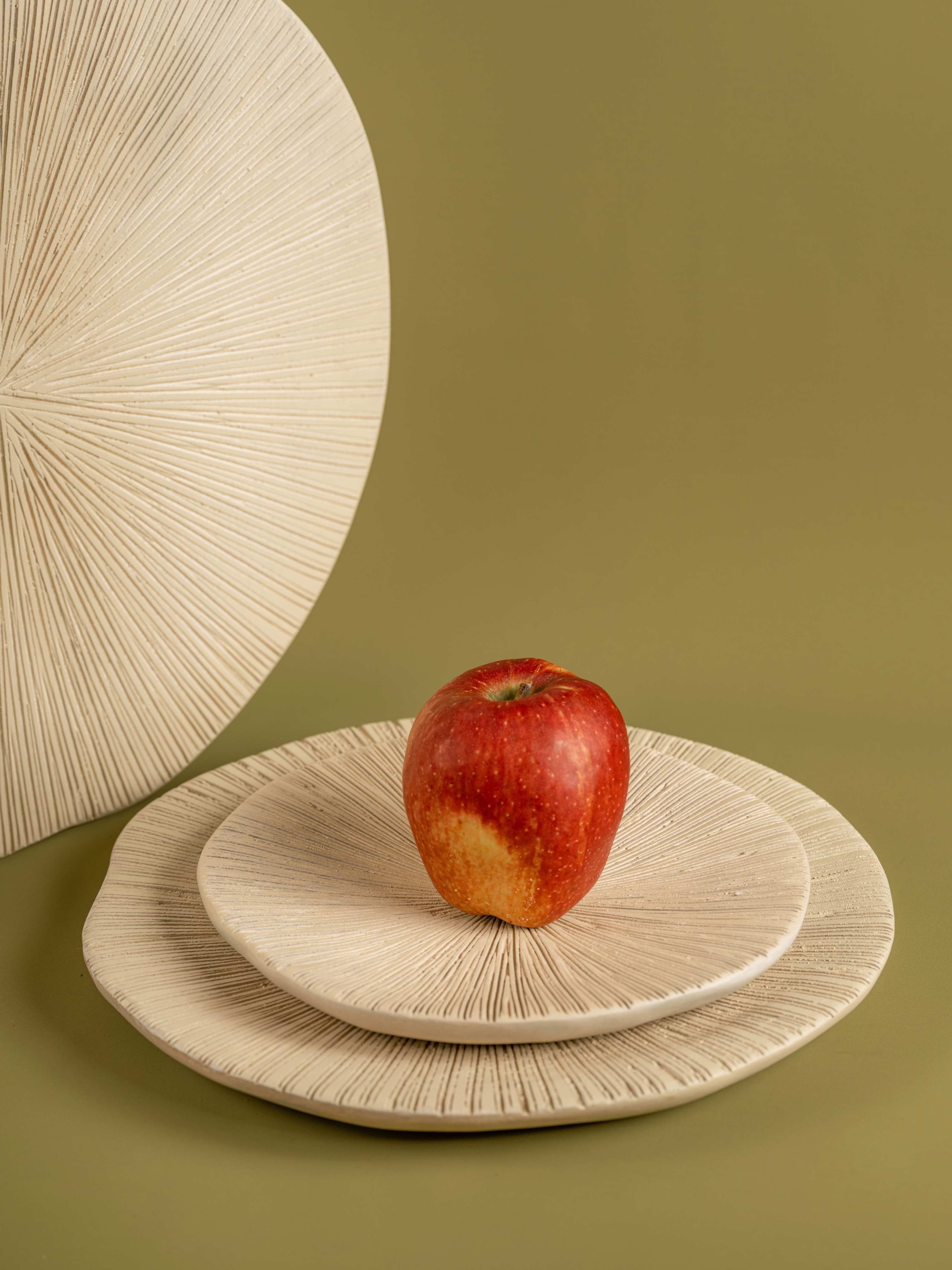 Kumud - Set of 3 textured serving platters