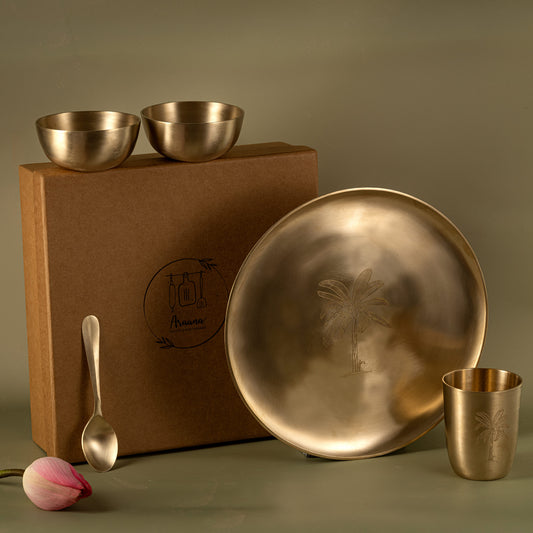 Gul - Set of 5 brass dinner set with palm tree motif (plate, bowls, spoon, glass)