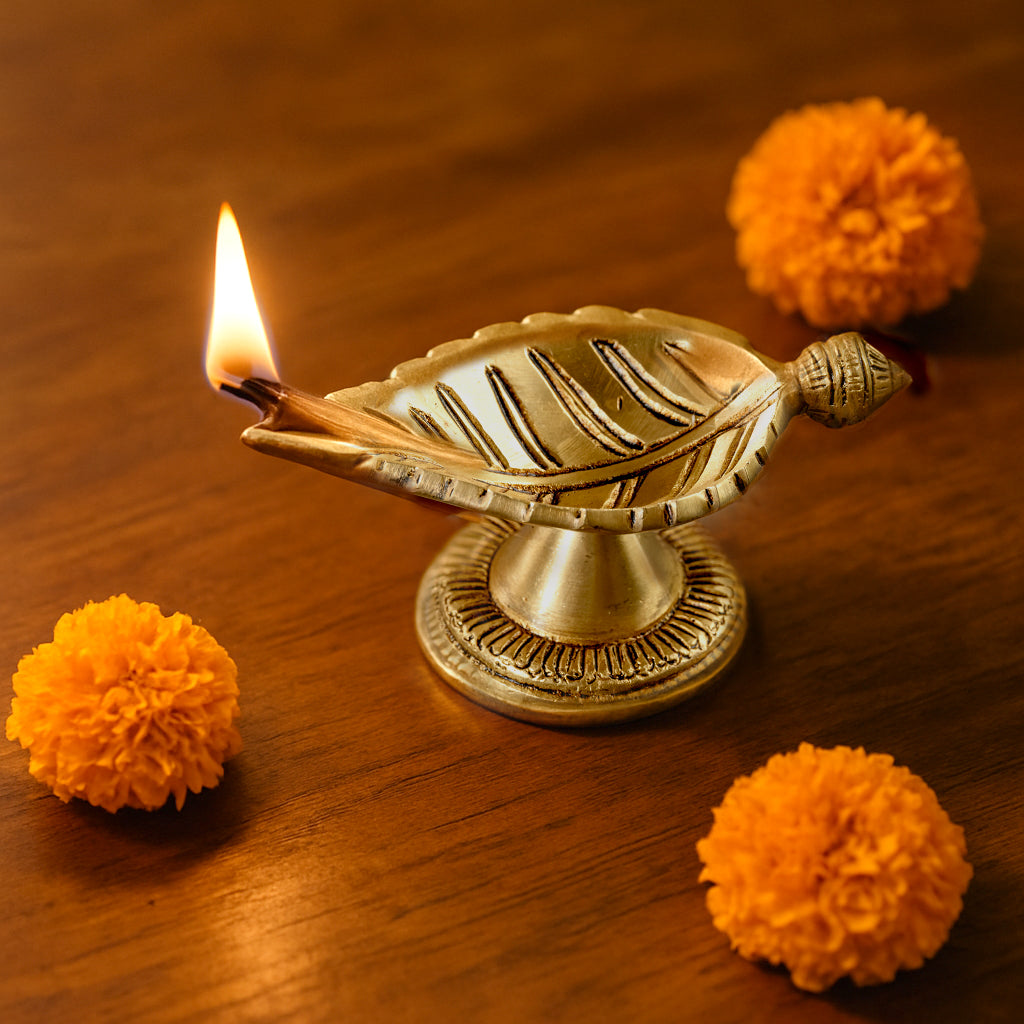 Patram Diya- 1  Leaf Shaped Brass Diya